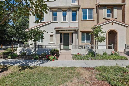 622 Moss Way, Hayward, CA, 94541-6293 | Card Image