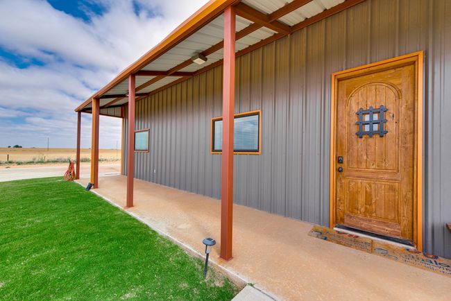 10408 E Midway Rd, House other with 4 bedrooms, 3 bathrooms and 4 parking in Big Spring TX | Image 12