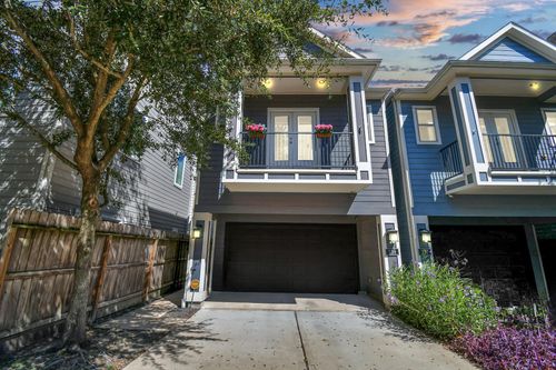239 W 27th St, Houston, TX, 77008-2103 | Card Image