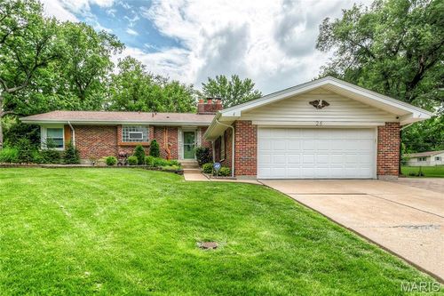 26 Rolling Hills Dr, Black Jack, MO, 63033-4300 | Card Image