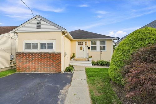 24 Borden Ave, Johnston, RI, 02919-4050 | Card Image