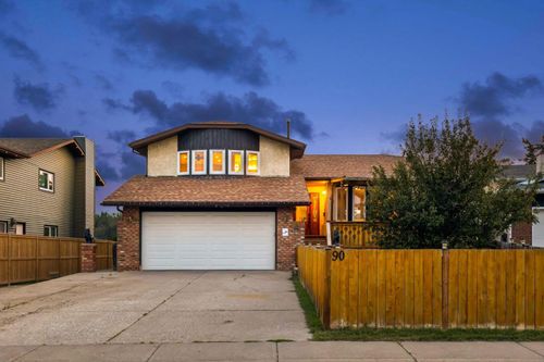 90 Glenhill Dr, Cochrane, AB, T4C1H1 | Card Image