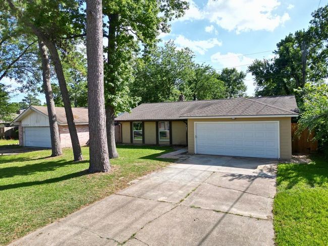 23207 Naples Dr, House other with 4 bedrooms, 2 bathrooms and 2 parking in Spring TX | Image 27