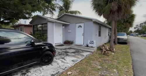 front-729 Nw 19th Ave, Fort Lauderdale, FL, 33311-7833 | Card Image