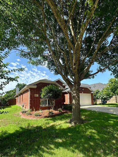 616 Kerry St, Crowley, TX, 76036-2755 | Card Image