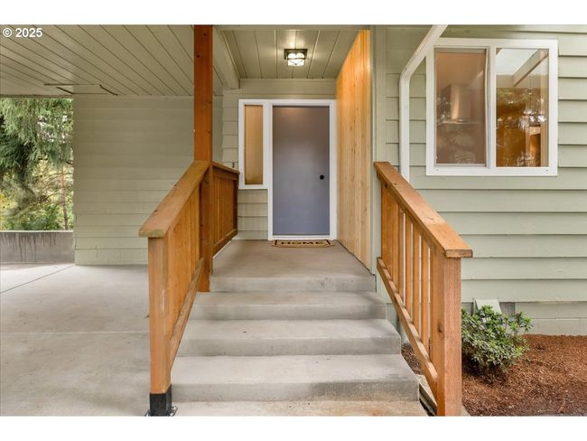 4819 Sw Hamilton St, House other with 4 bedrooms, 3 bathrooms and 2 parking in Portland OR | Image 4