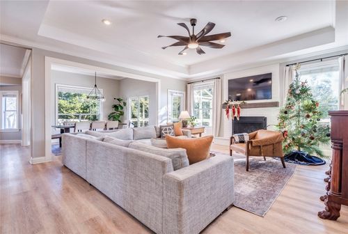 106 Rupen Ct, Lakeway, TX, 78734-3854 | Card Image