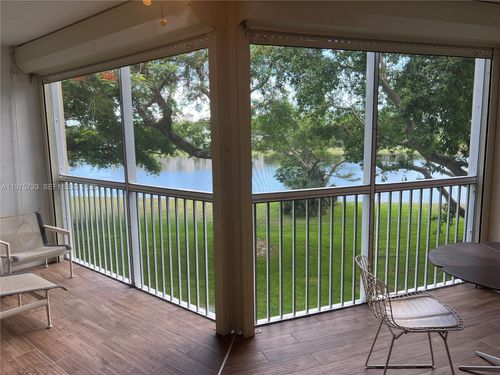 apt-305-2940 N Course Dr, Pompano Beach, FL, 33069-3812 | Card Image