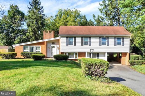 4174 Wilshire Dr, YORK, PA, 17402-4519 | Card Image