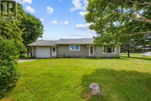 2816 Fort Augustus Road, Glenfinnan, PE, C1B1A4 | Card Image