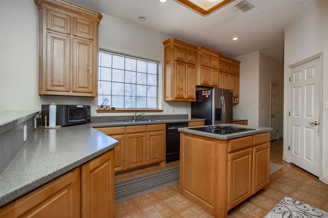 269 Howard Rd, Home with 3 bedrooms, 3 bathrooms and null parking in Valley View TX | Image 9
