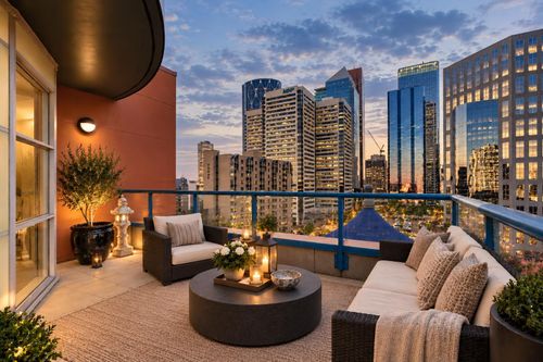 1005-205 Riverfront Ave Sw, Calgary, AB, T2P5K4 | Card Image