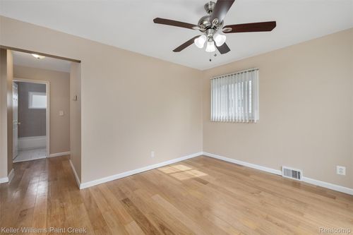 12777 Sherman Ave, Warren, MI, 48089-4824 | Card Image