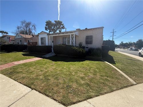 1128 W Dolores St, Wilmington, CA, 90744-1918 | Card Image
