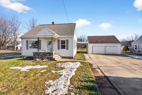410 Buchanan Street, LITTLE CHUTE, WI, 54140 | Card Image