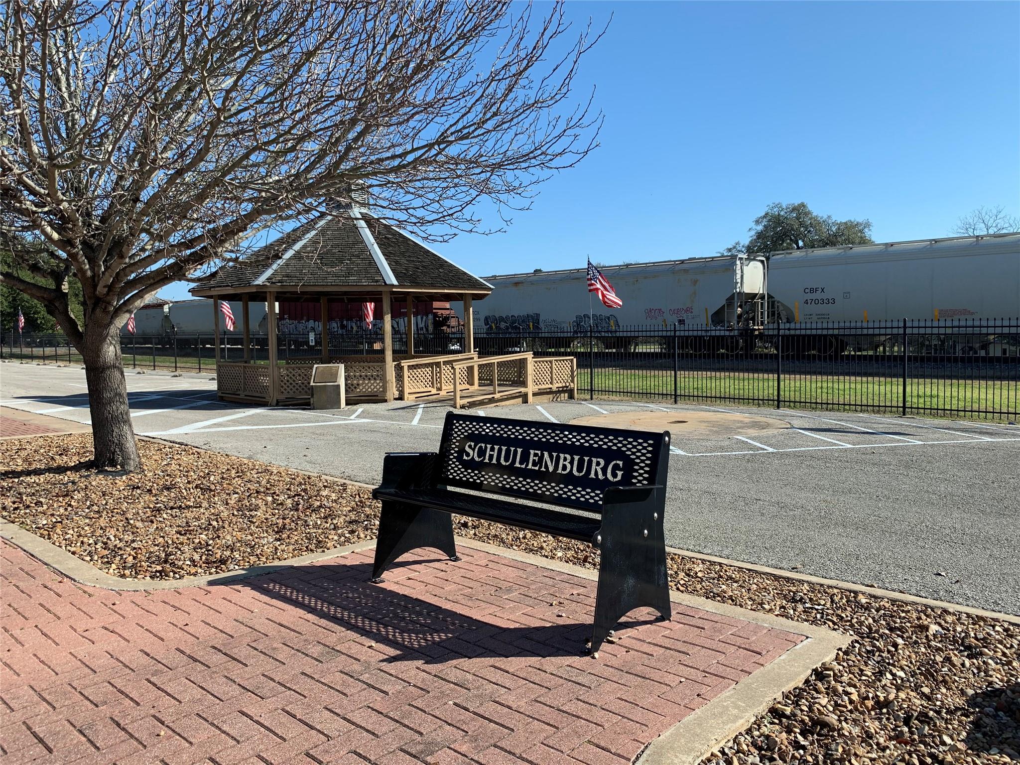 Commercial Lease in Schulenburg 4