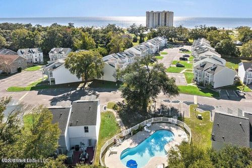 a-1120 Century Oaks, Gulfport, MS, 39507 | Card Image