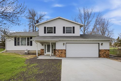 1013 63rd Avenue N, Moorhead, MN, 56560 | Card Image