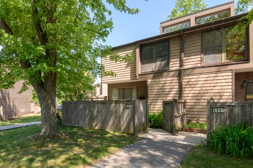 6941 W Glenbrook Rd, Milwaukee, WI, 53223-1111 | Card Image