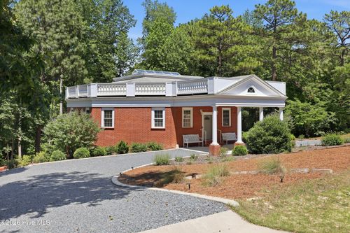 195 Canter Ln, Pinehurst, NC, 28374-8668 | Card Image