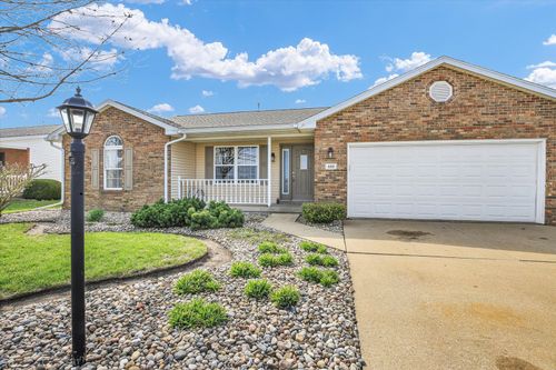 609 Pheasant Run Rd, Tuscola, IL, 61953-9213 | Card Image