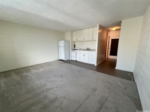 b401-1550 Wilder Ave, Honolulu, HI, 96822-4619 | Card Image