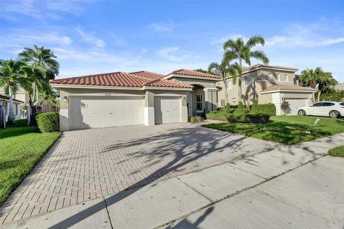 16757 Nw 8th St, Pembroke Pines, FL, 33028-1492 | Card Image