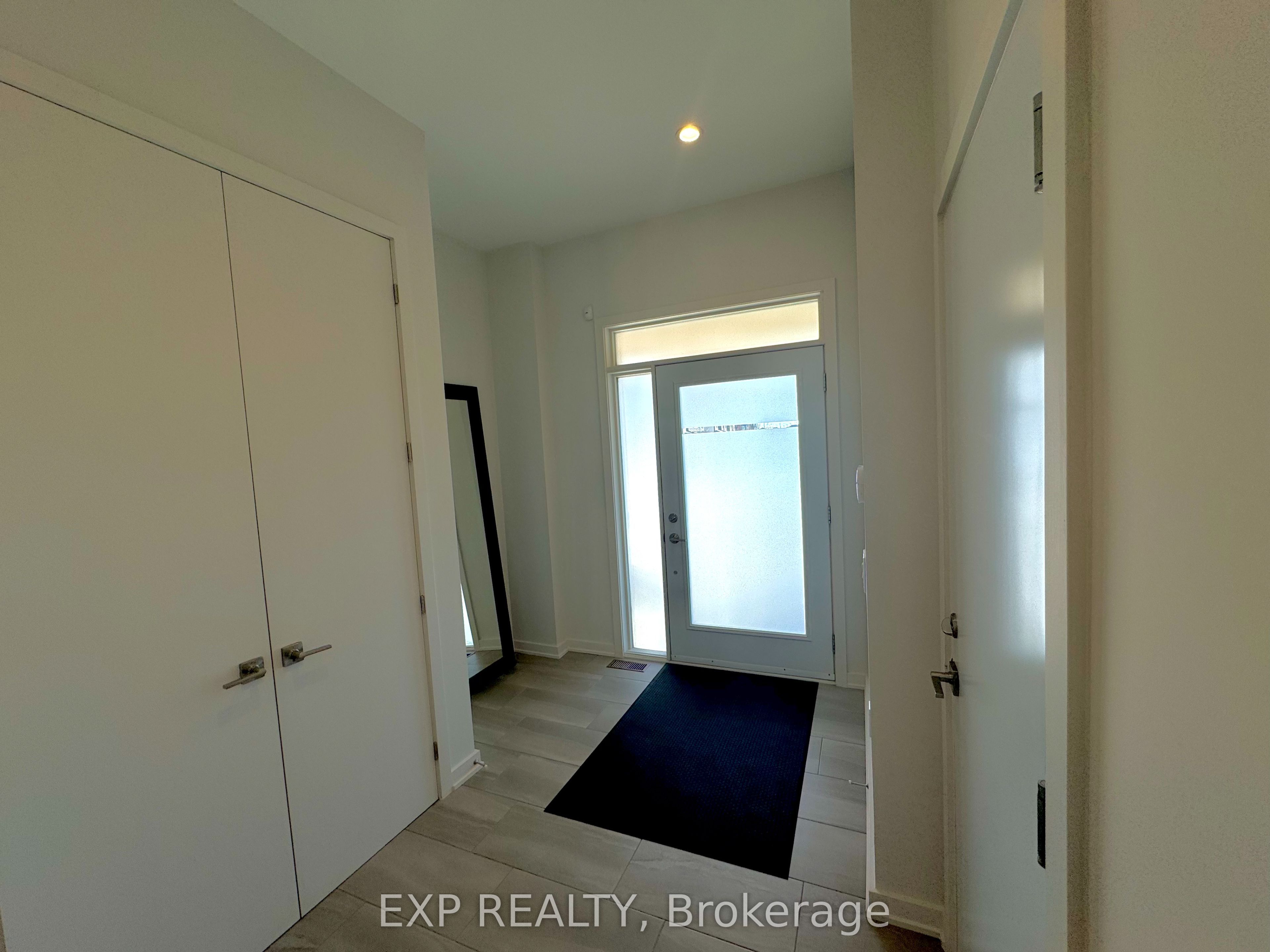 Residential Lease in Blossom Park - Airport and Area 2
