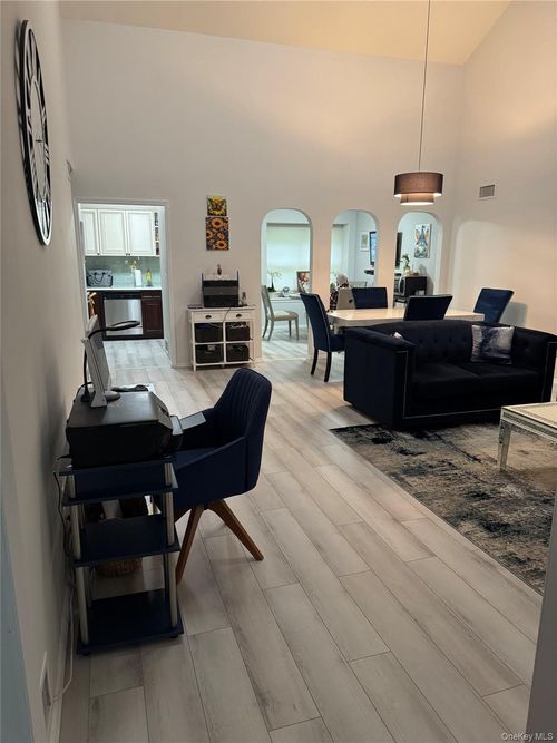 43 Primrose Ln, North Babylon, NY, 11703-3249 | Card Image