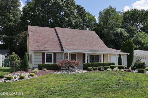 30 Oxford Ln, Aberdeen, NJ, 07747-2111 | Card Image