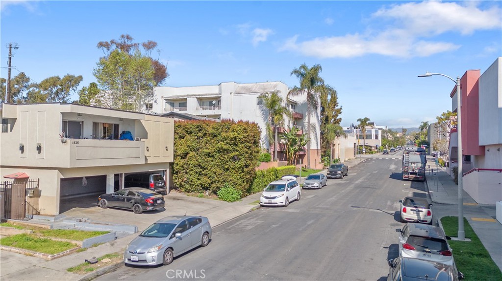 Residential Income in Los Angeles 5