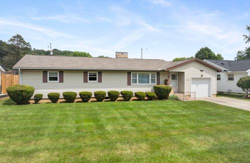 218 Kanawha Rd, Lancaster, OH, 43130-3429 | Card Image