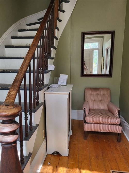 4-76 Pitman St, Providence, RI, 02906-4312 | Card Image