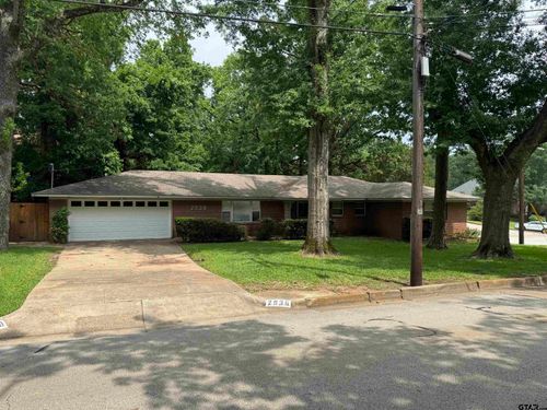 2938 Dinah Ln, Tyler, TX, 75701-8126 | Card Image