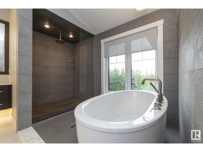 7549 May Common Nw, House other with 4 bedrooms, 4 bathrooms and null parking in Edmonton AB | Image 36