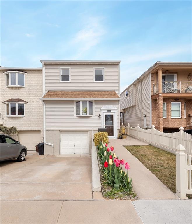 Birch Rd, Staten Island, NY 10303