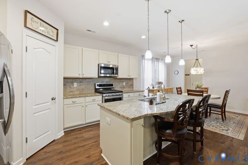 6237 Lilting Moon Dr, Moseley, VA, 23120-2271 | Card Image