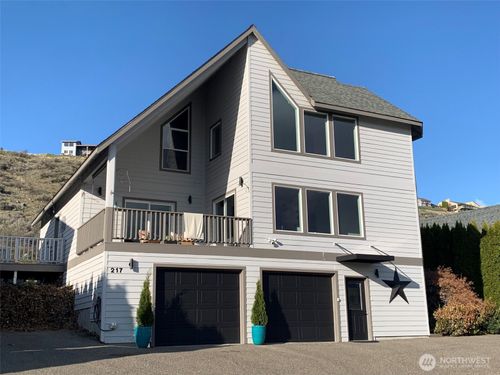 217 San Remo Ln, Chelan, WA, 98816-9540 | Card Image