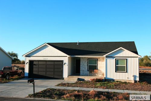 1827 Dingo Run, Blackfoot, ID, 83221-7022 | Card Image