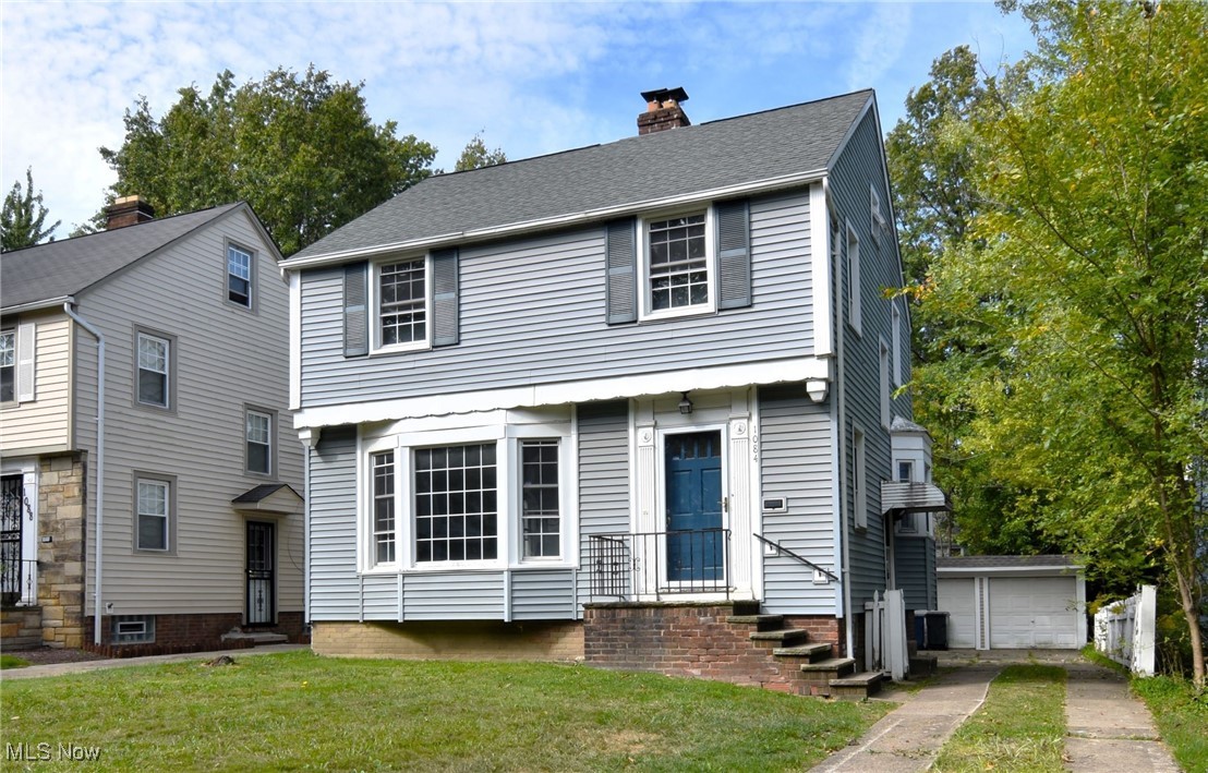 Rushleigh Rd, Cleveland Heights, OH 44121
