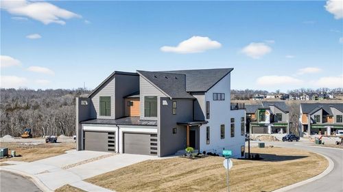 22582 W 93rd St, Lenexa, KS, 66227 | Card Image