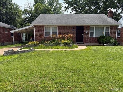 8362 Braddock Dr, Saint Louis, MO, 63132-2707 | Card Image