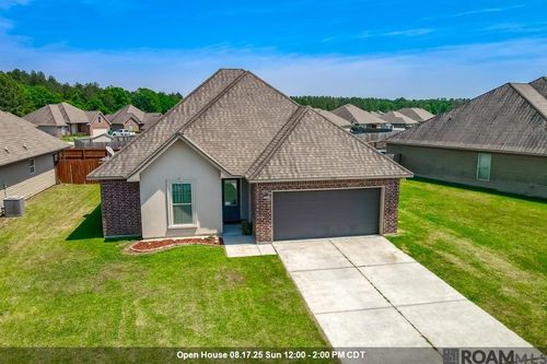 12182 Brush Creek St, Denham Springs, LA, 70726-6175 | Card Image