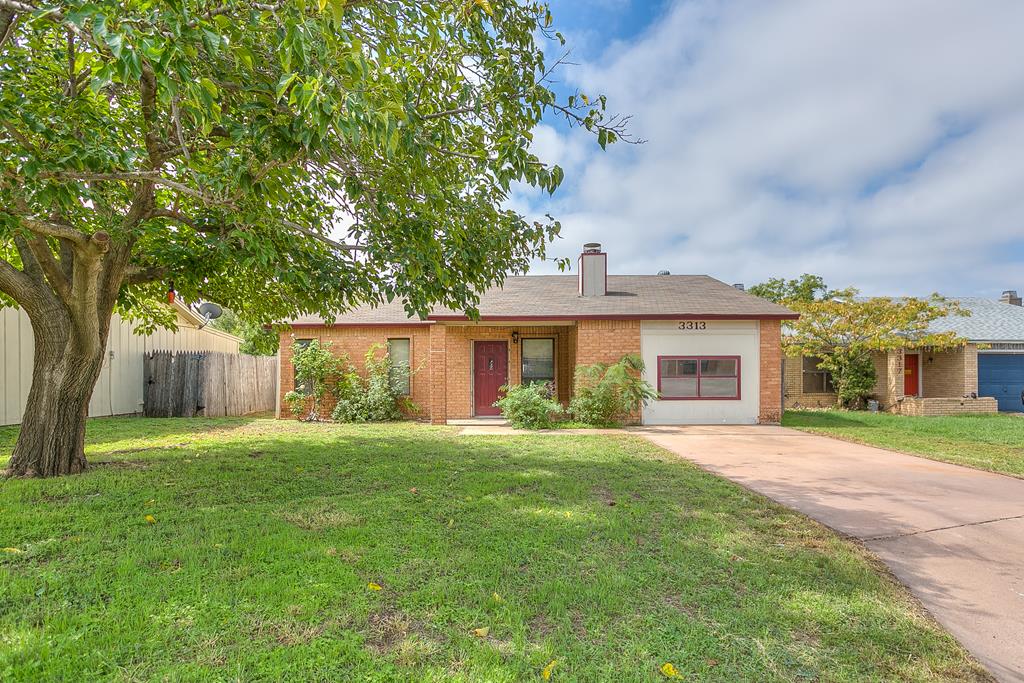 Adrian St, San Angelo, TX 76903