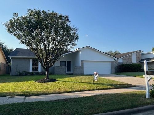 467 Buoy Rd, Webster, TX, 77598-2504 | Card Image