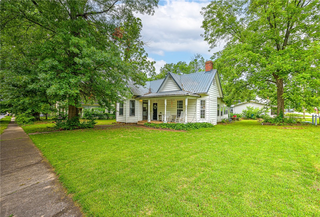 218 Mock Street, For Sale in Prairie Grove Zoocasa