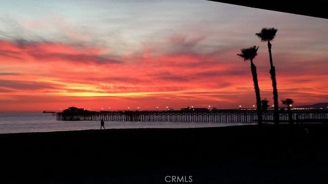 1207 Seal Way, Home with 6 bedrooms, 4 bathrooms and 2 parking in Seal Beach CA | Image 41