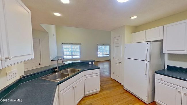 801 Sloop Pointe Ln, Townhouse with 3 bedrooms, 3 bathrooms and 1 parking in Kure Beach NC | Image 8
