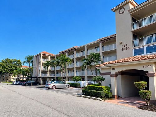 301-6065 Pointe Regal Cir, Delray Beach, FL, 33484-1810 | Card Image