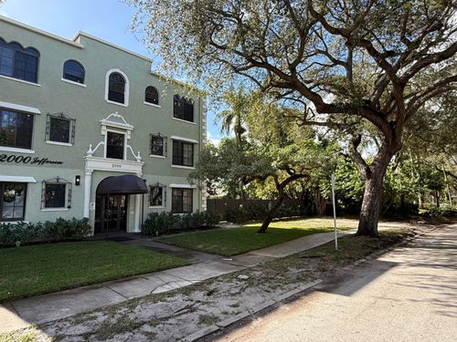 17-2000 Jefferson St, Hollywood, FL, 33020-6978 | Card Image